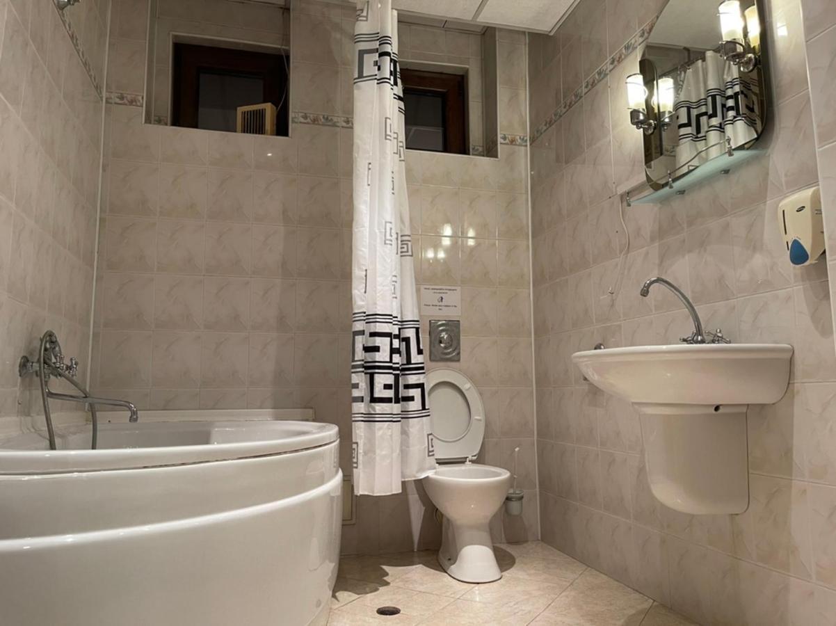 Хотел Сокол Plovdiv Exteriör bild